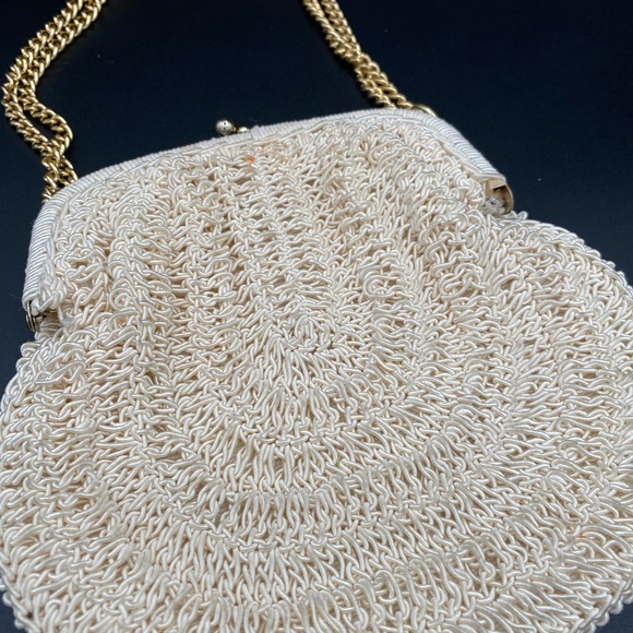 Cream Evening Bag with Gold Chain and Snap Closure - Picture 2 of 9